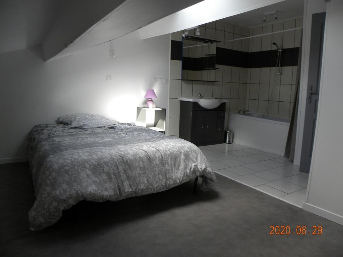 Gite Du Puits Apartment Laives Екстериор снимка
