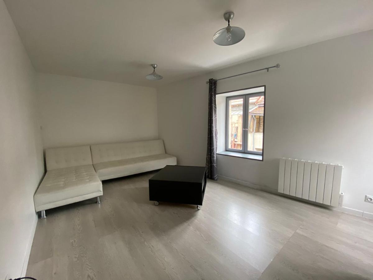 Gite Du Puits Apartment Laives Екстериор снимка