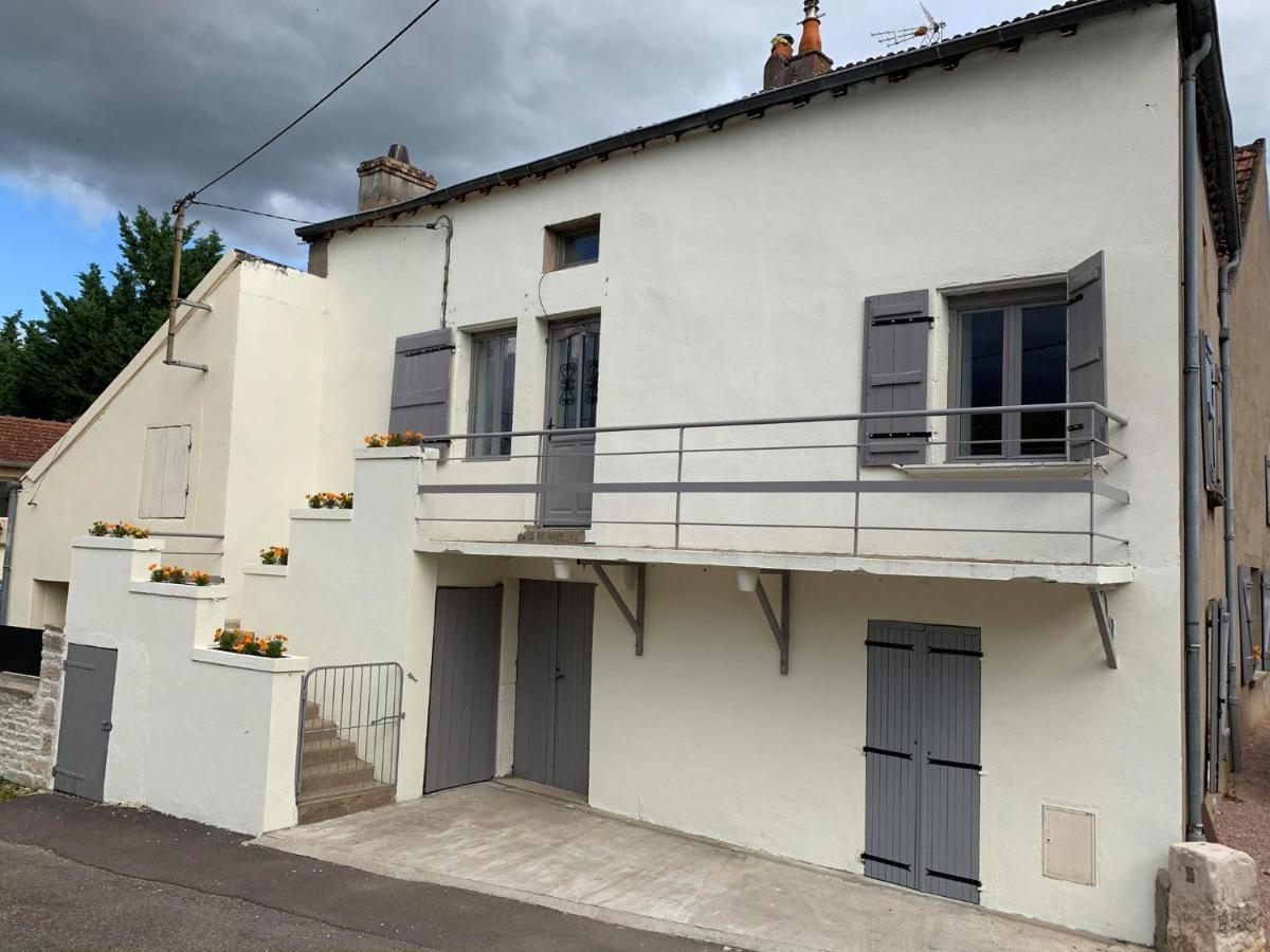 Gite Du Puits Apartment Laives Екстериор снимка